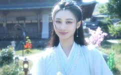 他扒开我奶罩吸我奶头变大了污污